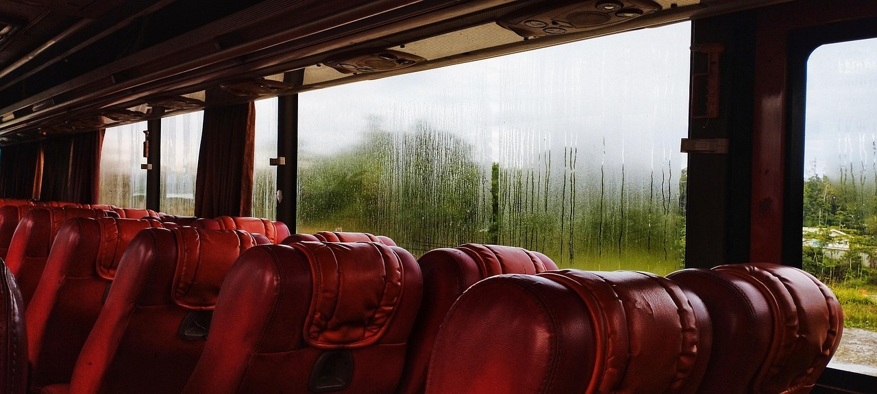 Group Airport Transfers In Budapest: Why Bigger Buses Mean Bette 