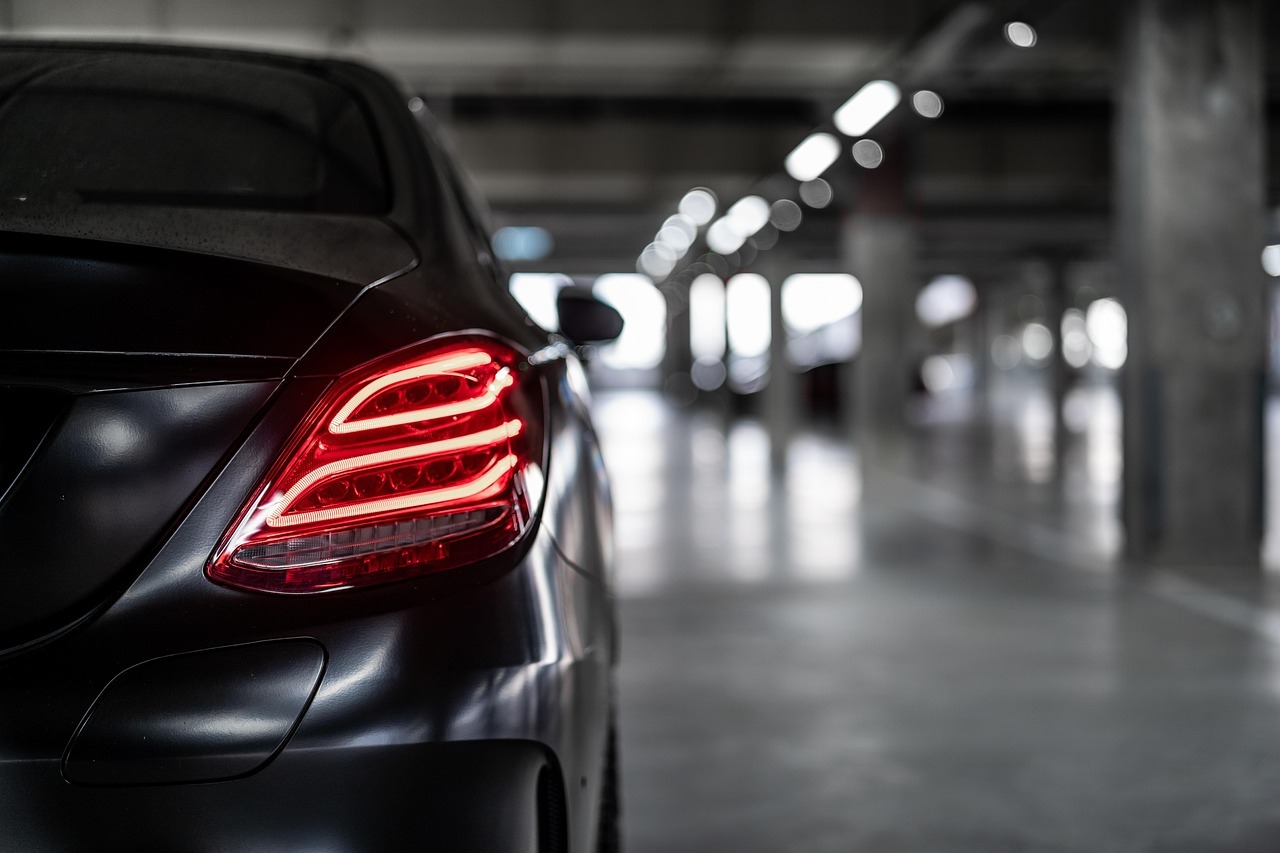 Streamline Your Business Travel: Professional Airport Transfers  